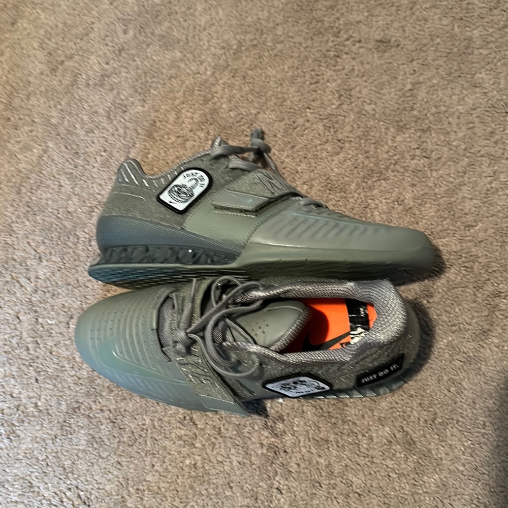 Nike Romaleos Weight Training Shoes With Velcro Patches